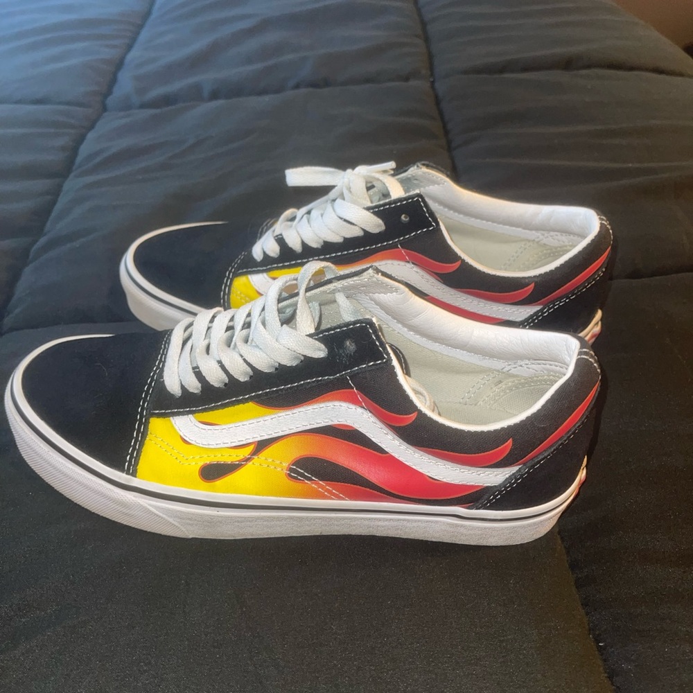 Flame old Skool vans